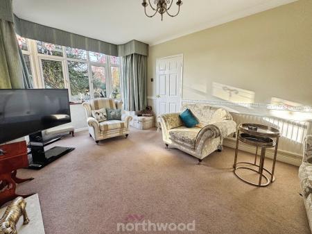 3 bedroom Detached house for sale in Fieldside, Doncaster, Doncaster, DN8