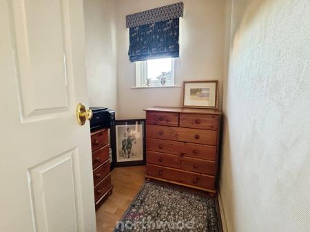 3 bedroom Detached house for sale in Fieldside, Doncaster, Doncaster, DN8