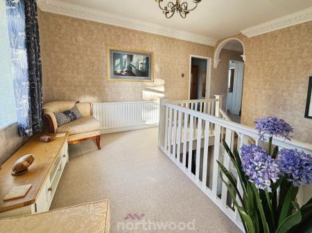 3 bedroom Detached house for sale in Fieldside, Doncaster, Doncaster, DN8