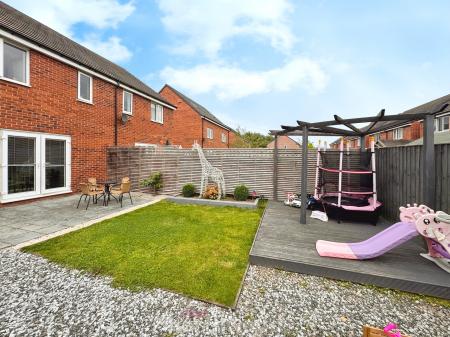 3 bedroom Semi-detached house for sale in Garratt Way, Thorne, Doncaster, DN8