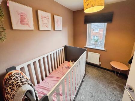 3 bedroom Semi-detached house for sale in Garratt Way, Thorne, Doncaster, DN8