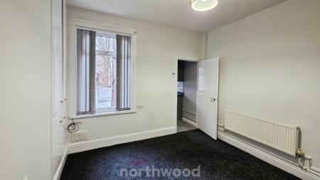 2 bedroom Terraced House to let in St. Johns Road, Balby, Doncaster, DN4