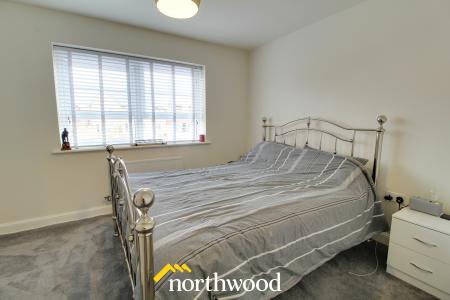 2 bedroom Terraced House to let in Farleigh Drive, Harworth, Doncaster, DN11