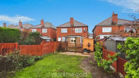 2 bedroom Semi-detached house to let in Avondale Road, Intake, Doncaster, DN2