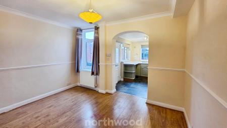 2 bedroom Semi-detached house to let in Avondale Road, Intake, Doncaster, DN2