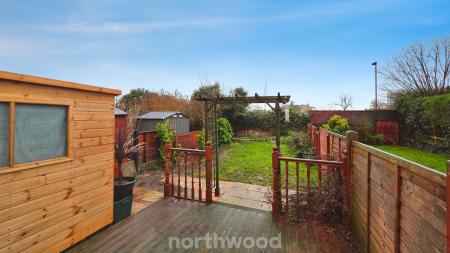 2 bedroom Semi-detached house to let in Avondale Road, Intake, Doncaster, DN2