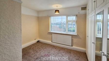 2 bedroom Semi-detached house to let in Avondale Road, Intake, Doncaster, DN2