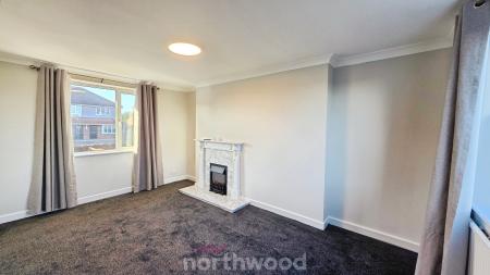 3 bedroom Semi-detached house to let in Briar Road, Armthorpe, Doncaster, DN3