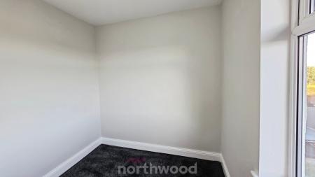 3 bedroom Semi-detached house to let in Briar Road, Armthorpe, Doncaster, DN3