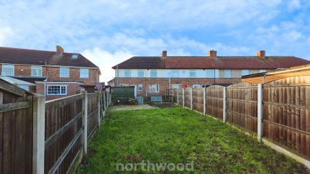 3 bedroom Semi-detached house to let in Briar Road, Armthorpe, Doncaster, DN3