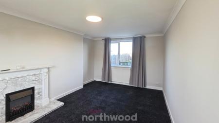 3 bedroom Semi-detached house to let in Briar Road, Armthorpe, Doncaster, DN3