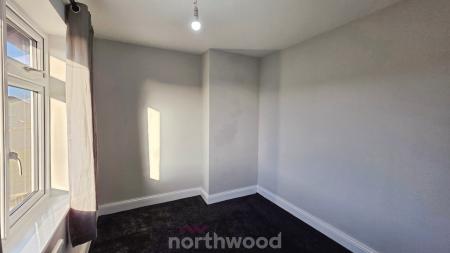 3 bedroom Semi-detached house to let in Briar Road, Armthorpe, Doncaster, DN3