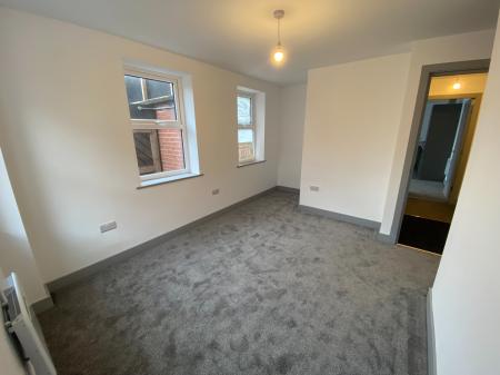 1 bedroom Flat to let in Portland Place, Doncaster, DN1