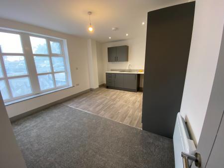 1 bedroom Flat to let in Portland Place, Doncaster, DN1