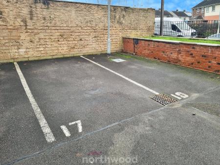 2 bedroom Flat for sale in Springfield Court, Amersall Road, Doncaster, Doncaster, DN5