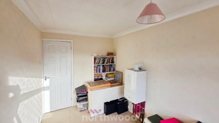 3 bedroom Semi-detached house for sale in Colchester Court, Scawsby, Doncaster, DN5