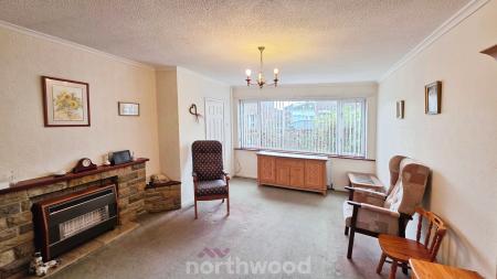 3 bedroom Semi-detached house for sale in Colchester Court, Scawsby, Doncaster, DN5