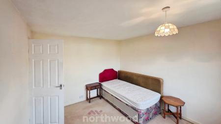 3 bedroom Semi-detached house for sale in Colchester Court, Scawsby, Doncaster, DN5