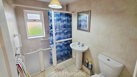 3 bedroom Semi-detached house for sale in Colchester Court, Scawsby, Doncaster, DN5