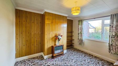 3 bedroom Semi-detached house for sale in Zetland Road, Town Moor, Doncaster, DN2