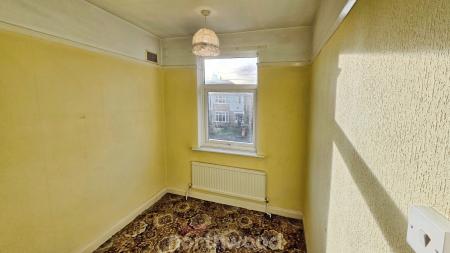 3 bedroom Semi-detached house for sale in Zetland Road, Town Moor, Doncaster, DN2