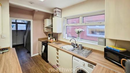 3 bedroom Semi-detached house for sale in Zetland Road, Town Moor, Doncaster, DN2