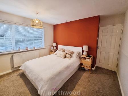 3 bedroom Semi-detached house to let in Lonsdale Avenue, Intake, Doncaster, DN2