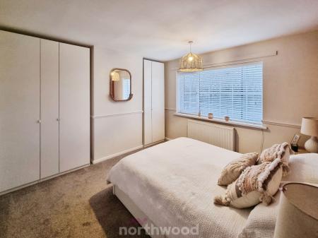 3 bedroom Semi-detached house to let in Lonsdale Avenue, Intake, Doncaster, DN2