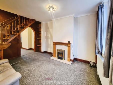 2 bedroom Terraced House for sale in Shadyside, Hexthorpe, Doncaster, DN4
