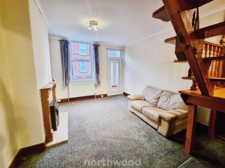 2 bedroom Terraced House for sale in Shadyside, Hexthorpe, Doncaster, DN4
