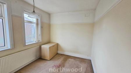 3 bedroom Semi-detached house for sale in Harrowden Road, Wheatley, Doncaster, DN2