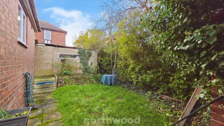 3 bedroom Semi-detached house for sale in Harrowden Road, Wheatley, Doncaster, DN2