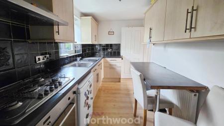 3 bedroom Semi-detached house for sale in Harrowden Road, Wheatley, Doncaster, DN2