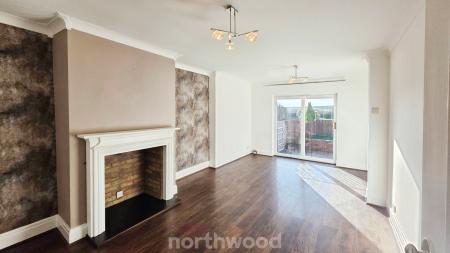 3 bedroom Semi-detached house for sale in Skellow Road, Skellow, Doncaster, DN6