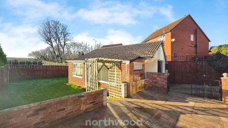 3 bedroom Semi-detached house for sale in Skellow Road, Skellow, Doncaster, DN6
