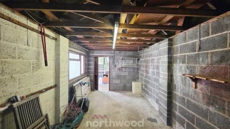 3 bedroom Semi-detached house for sale in Skellow Road, Skellow, Doncaster, DN6