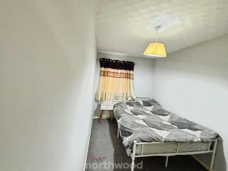 3 bedroom Semi-detached house to let in Highbury Avenue, Cantley, Doncaster, DN4