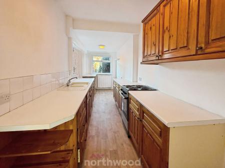 3 bedroom Terraced House to let in Holyrood Road, Intake, Doncaster, DN2