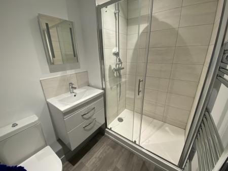 1 bedroom Flat to let in Portland Place, Doncaster, DN1