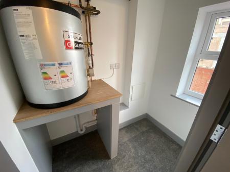 1 bedroom Flat to let in Portland Place, Doncaster, DN1