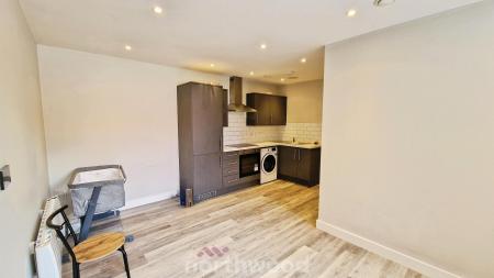 2 bedroom Flat to let in French Gate, Doncaster, DN1