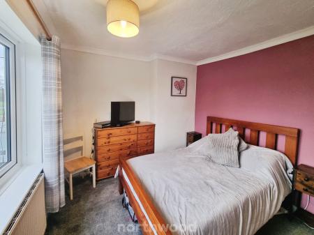 3 bedroom Terraced House for sale in Crossfield Lane, Skellow, Doncaster, DN6