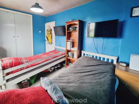 3 bedroom Terraced House for sale in Crossfield Lane, Skellow, Doncaster, DN6