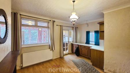 3 bedroom Semi-detached house for sale in Pembroke Avenue, Balby, Doncaster, DN4