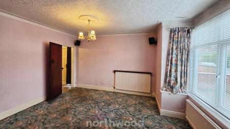 3 bedroom Semi-detached house for sale in Pembroke Avenue, Balby, Doncaster, DN4