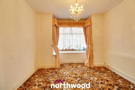 3 bedroom Terraced House to let in Craithie Road, Town Moor, Doncaster, DN2