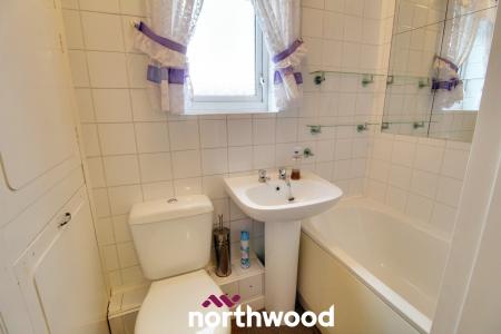 3 bedroom Terraced House to let in Craithie Road, Town Moor, Doncaster, DN2