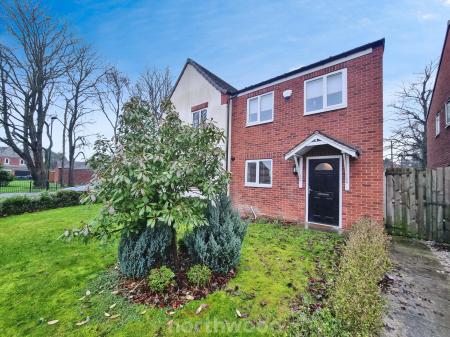 3 bedroom Semi-detached house for sale in Fulwood Drive, Balby, Doncaster, DN4