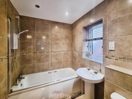 3 bedroom Semi-detached house for sale in Fulwood Drive, Balby, Doncaster, DN4