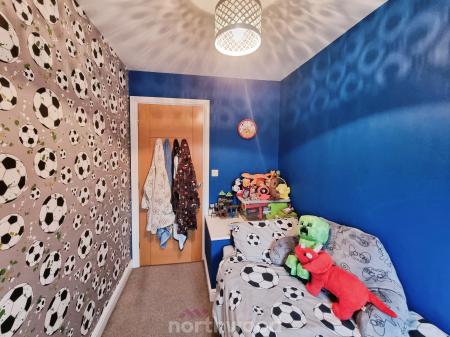 3 bedroom Semi-detached house for sale in Fulwood Drive, Balby, Doncaster, DN4